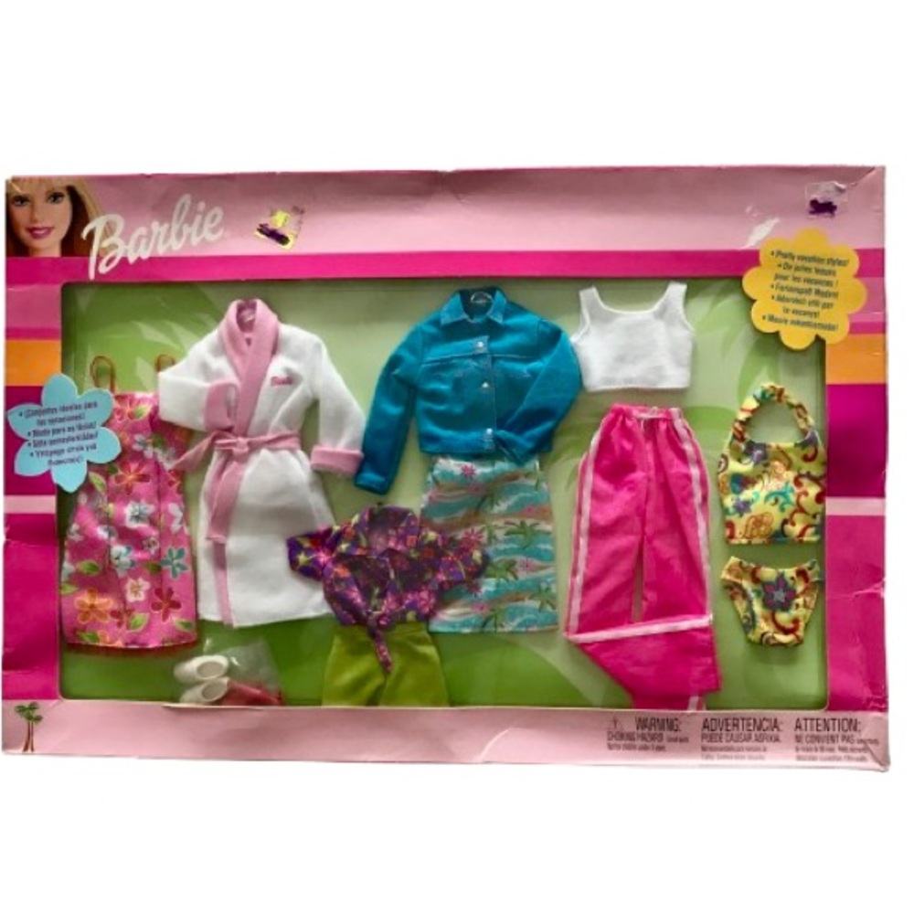Barbie 6 fashion outfits. NWT.